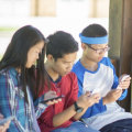 What type of social media do teenagers use?